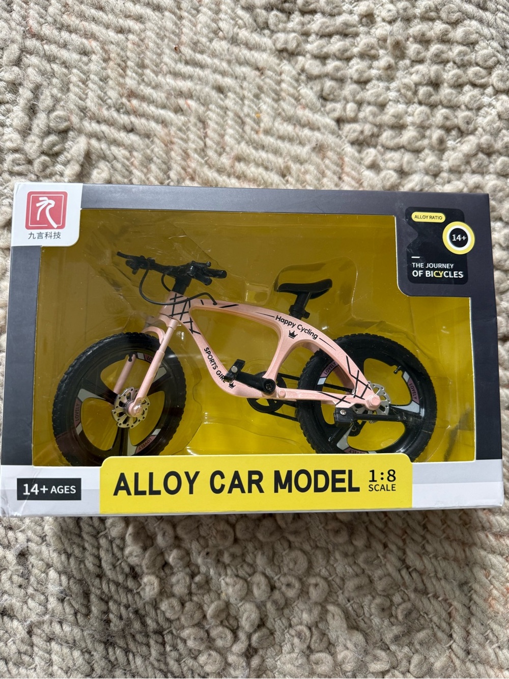 ALLOY Pink Miniature Bicycle Model - 1:8 Scale pale pink black new 14+
